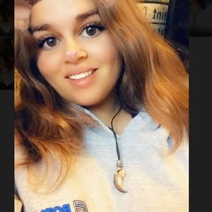 Meet your Posher, Jasmine